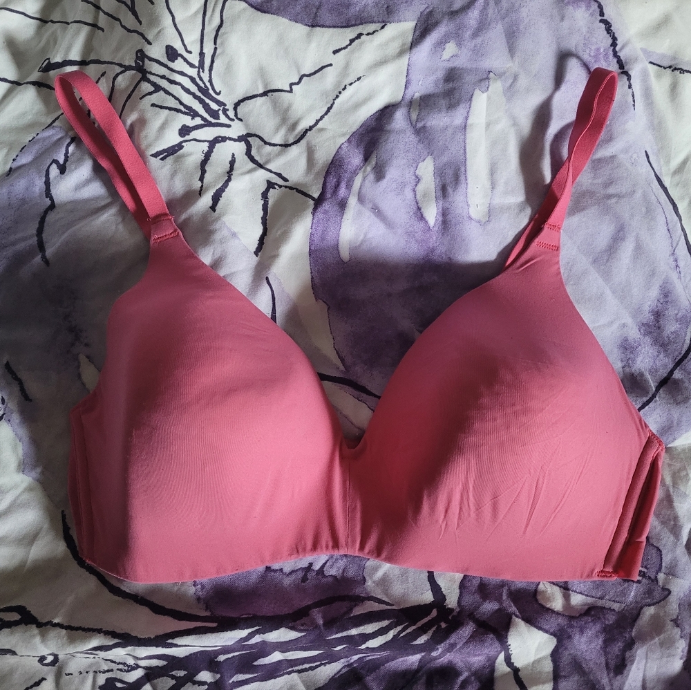 Women's Pink BraWacoal Womens Comfort First Wirefree T-Shirt Bra